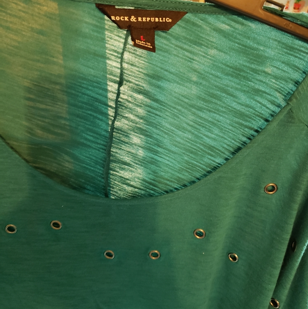 Blouse - Picture 2 of 4